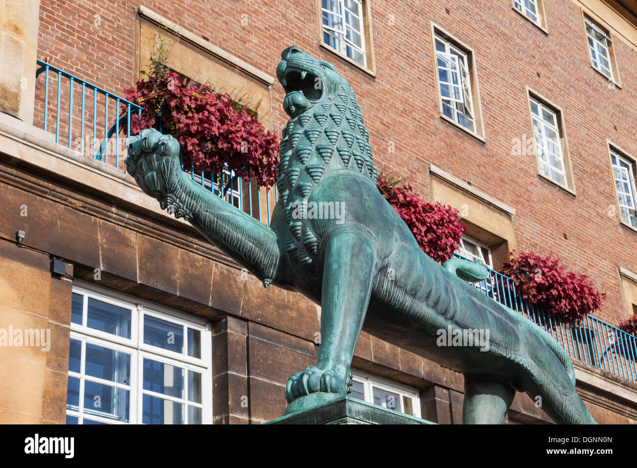 England, East Anglia, Norfolk, Norwich, City Hall, Lion Passant Statue, Sculptor Alfred Hardiman Stock Photo