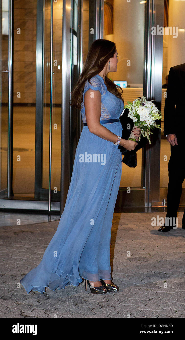 New York, 23-10-2013 - Princess Madeleine of Sweden and Mr. Christopher O'Neill (not in picture) arrive at the royal gala award dinner of the Green Summit in the Apella Alexandria Center in New York. Photo: Rpe-Albert Nieboer - - Stock Photo