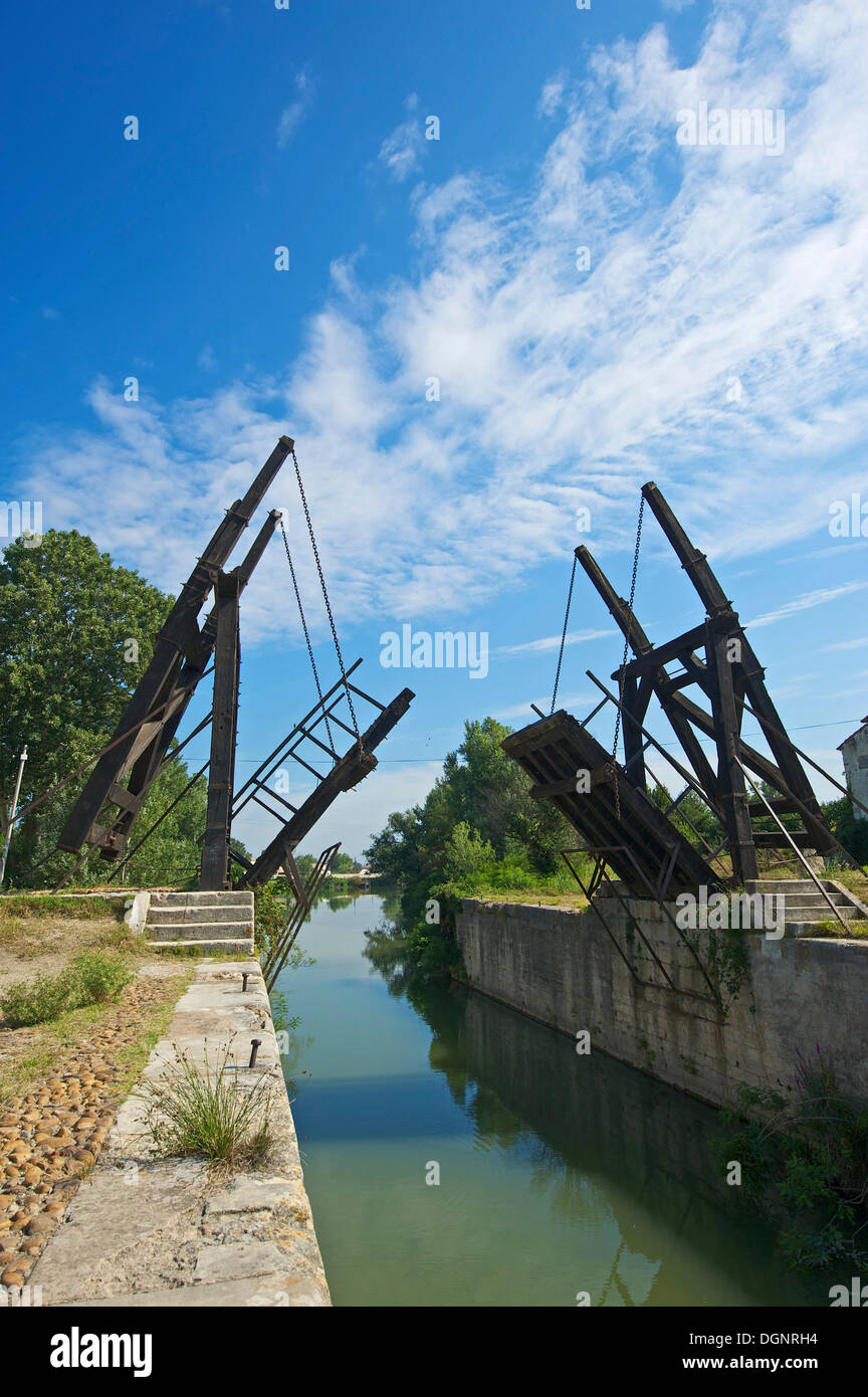 Pont Van Gogh, Pont de Langlois, Langlois Bridge at Arles, drawbridge, Arles, Département Bouches-du-Rhône, Region Stock Photo