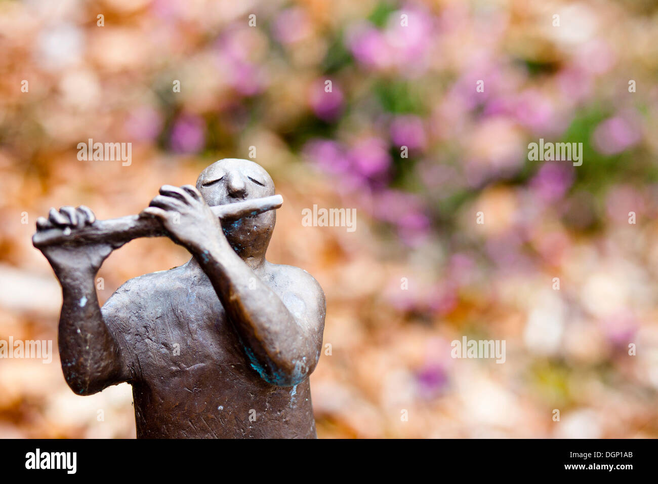 Flute player, sculpture on the sculpture trail of artist Sieglinde Tatz