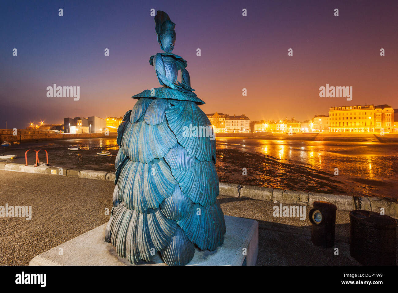Shell lady margate hires stock photography and images Alamy