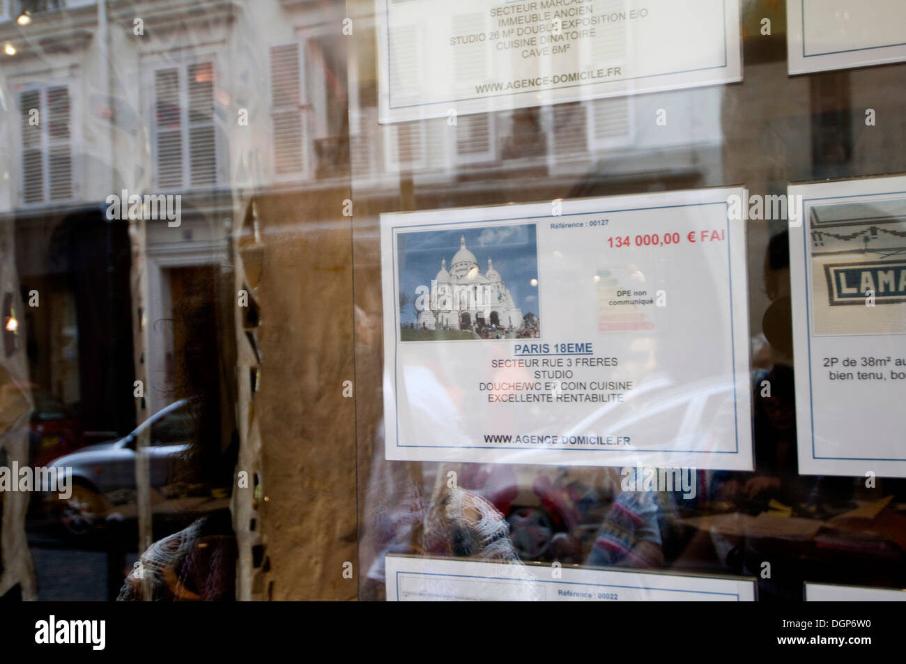 Basilica sagrado corazon paris hires stock photography and images Alamy