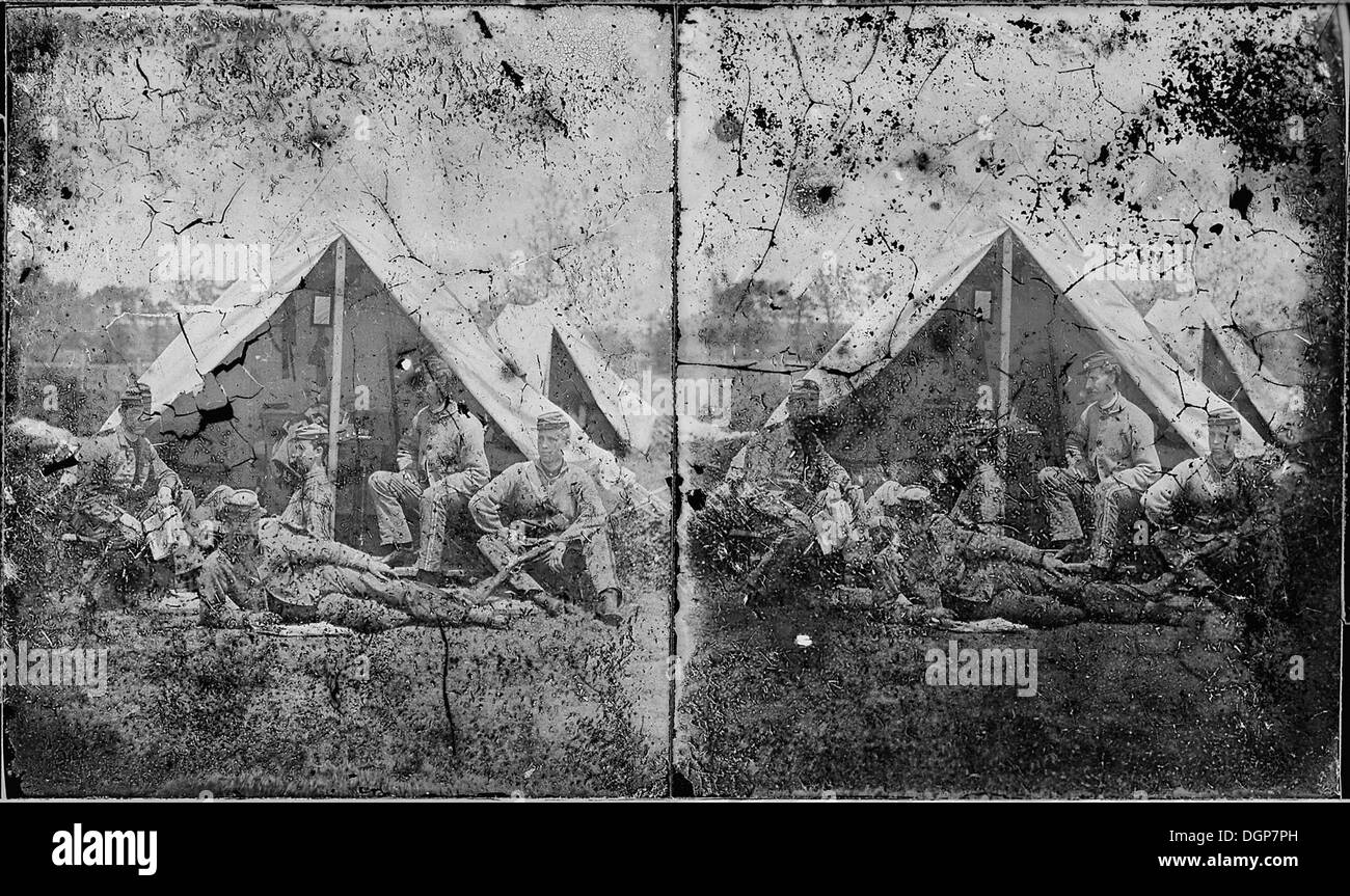 Soldiers in front hi-res stock photography and images - Alamy