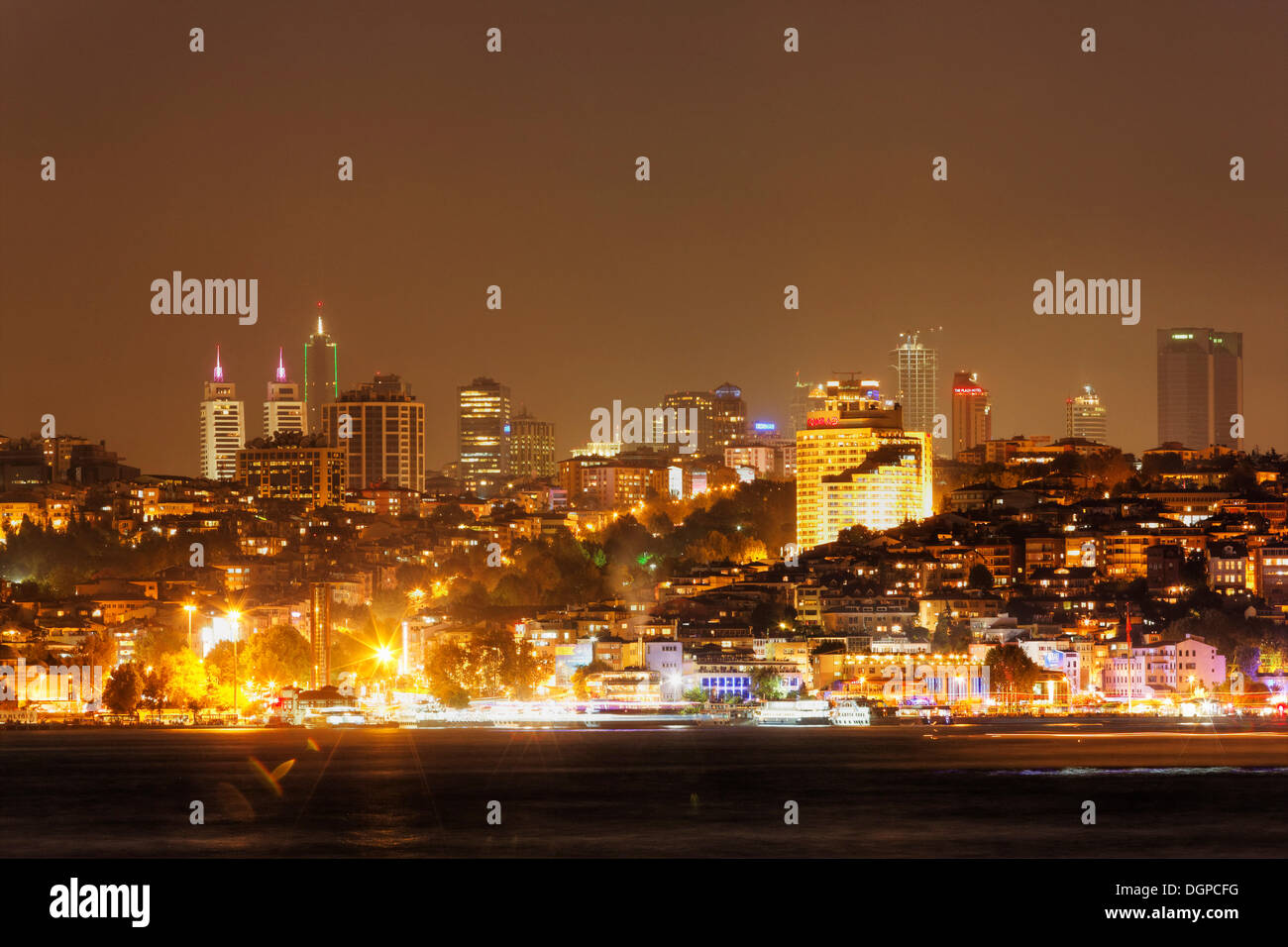 View from Üsküdar across the Bosphorus to Beyoglu, Istanbul, Turkey, Asia, Europe Stock Photo