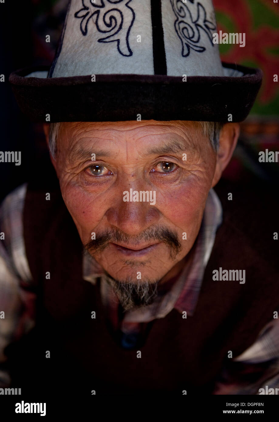 Kalpac hi-res stock photography and images - Alamy