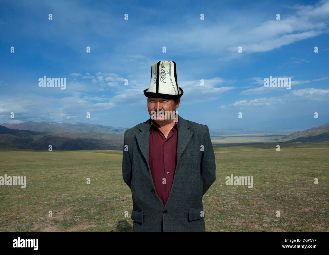 Kalpac hi-res stock photography and images - Alamy