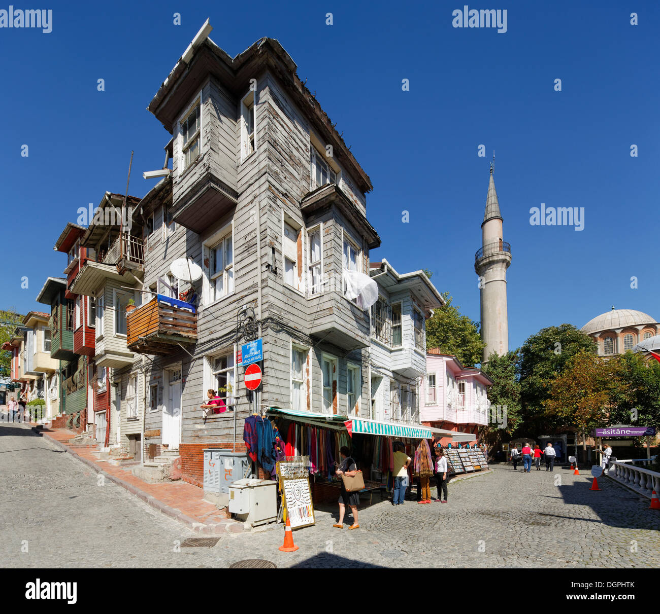 Wooden houses with bay windows, Chora Church or Kariye Camii at back right, Edirnekapi, Fatih, Istanbul, Istanbul Province Stock Photo