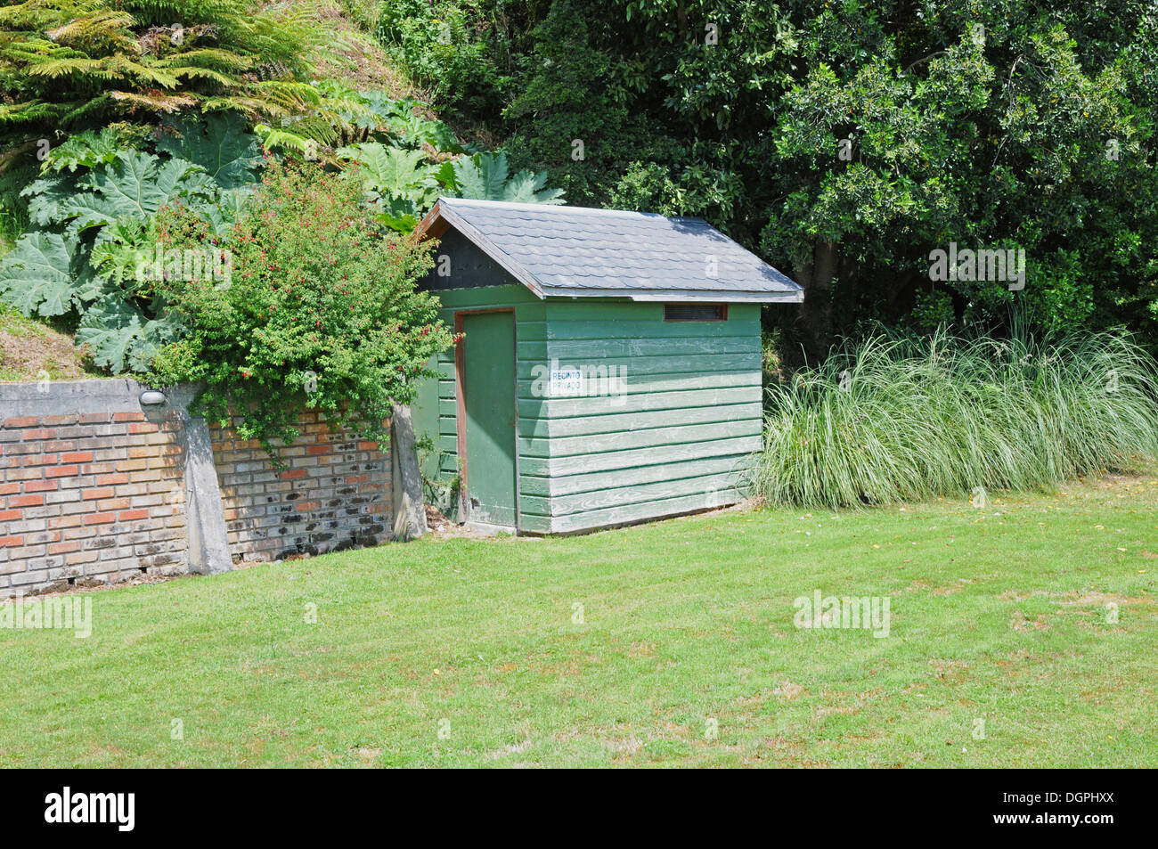 Off The Wall Garden Shed