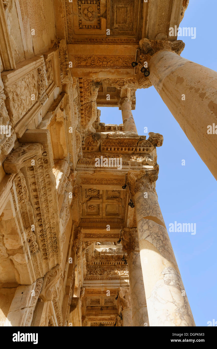 Ornate decorations on the top floor of the Library of Celsus, Ephesus, Selçuk, İzmir Province, Aegean Region, Turkey Stock Photo