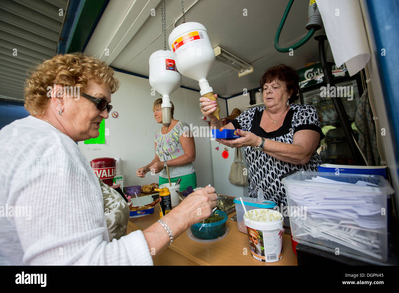 Hot dog stand hires stock photography and images Alamy