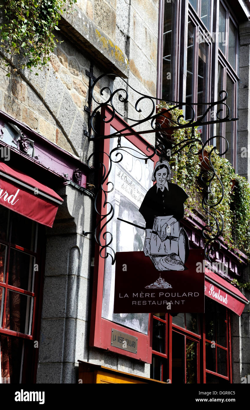 Famous restaurant la mere poulard hi-res stock photography and images -  Alamy