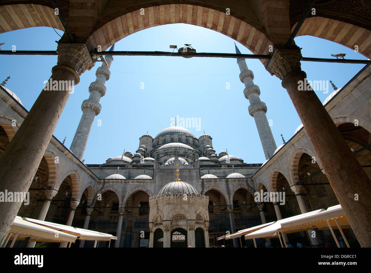 Blue Mosque, view from courtyard, Istanbul, Turkey Stock Photo - Alamy
