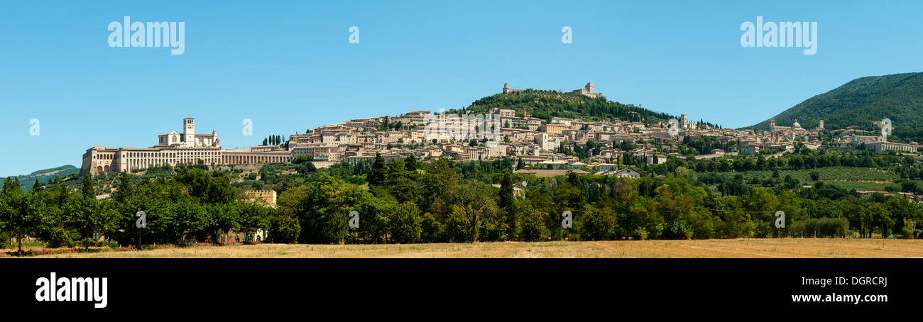 Basilica di San Francesco and Assisi Panorama, Umbria, Italy Stock Photo