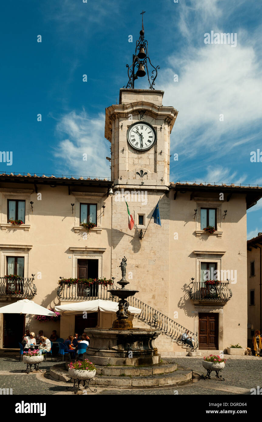 Piazza Municipio, Pescocostanzo, Abruzzo, Italy Stock Photo