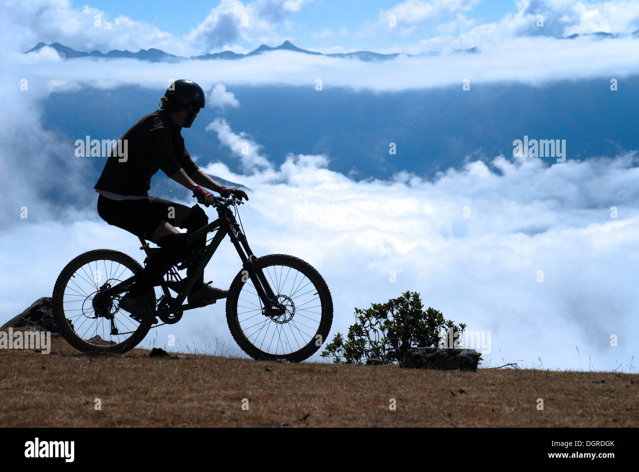 Camino de la muerte cycling hires stock photography and images Alamy