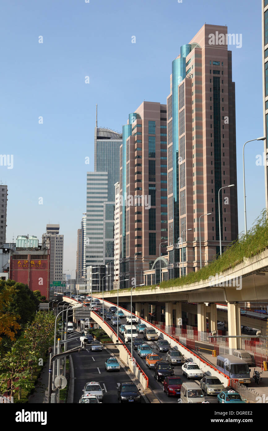 Traffic shanghai china cars hi-res stock photography and images - Alamy