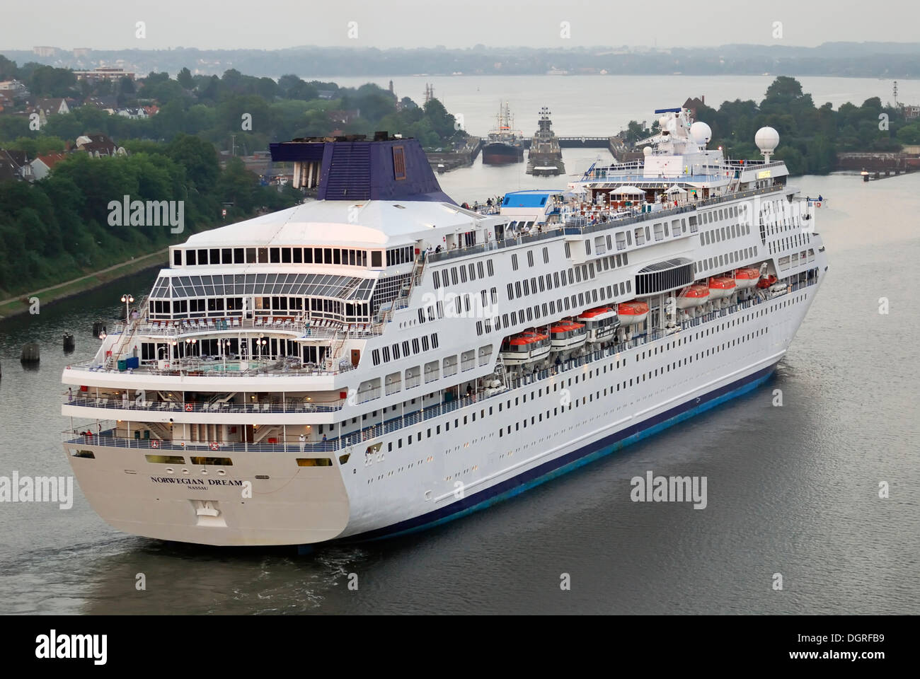 Cruise ship 'Norwegian Dream', Norwegian Cruise Line, arriving at Holtenau lock, Kiel Canal, Kiel, Schleswig-Holstein Stock Photo