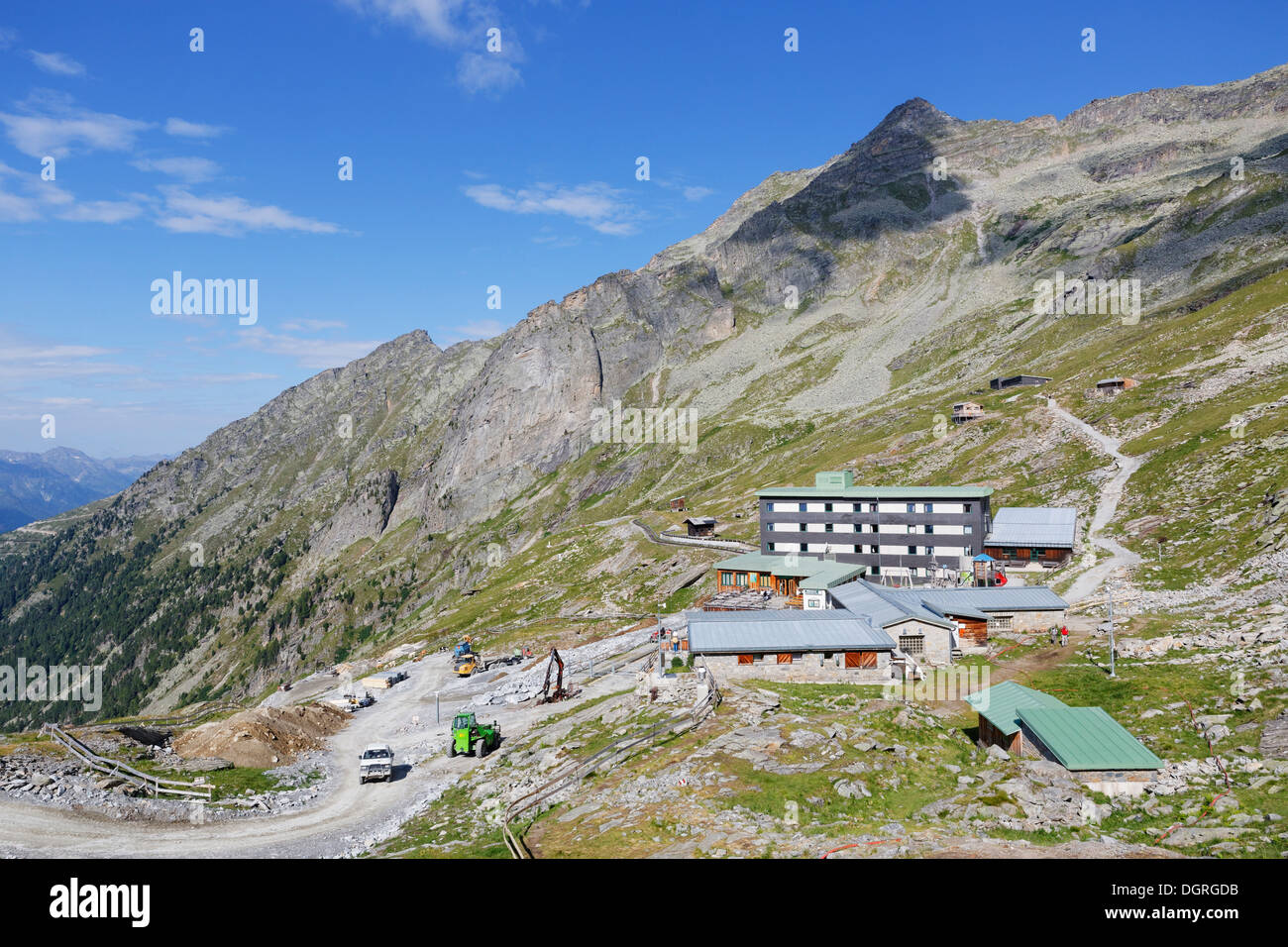 Austria, Carinthia, Obervellach, Upper Tauern, Reisseckgruppe, Kammwand, restaurant and road works Stock Photo