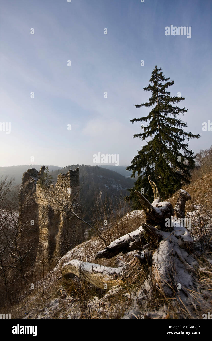 Ruins of Gebrochen Gutenstein Castle, Upper Danube Valley, Sigmaringen district, Baden-Wuerttemberg Stock Photo