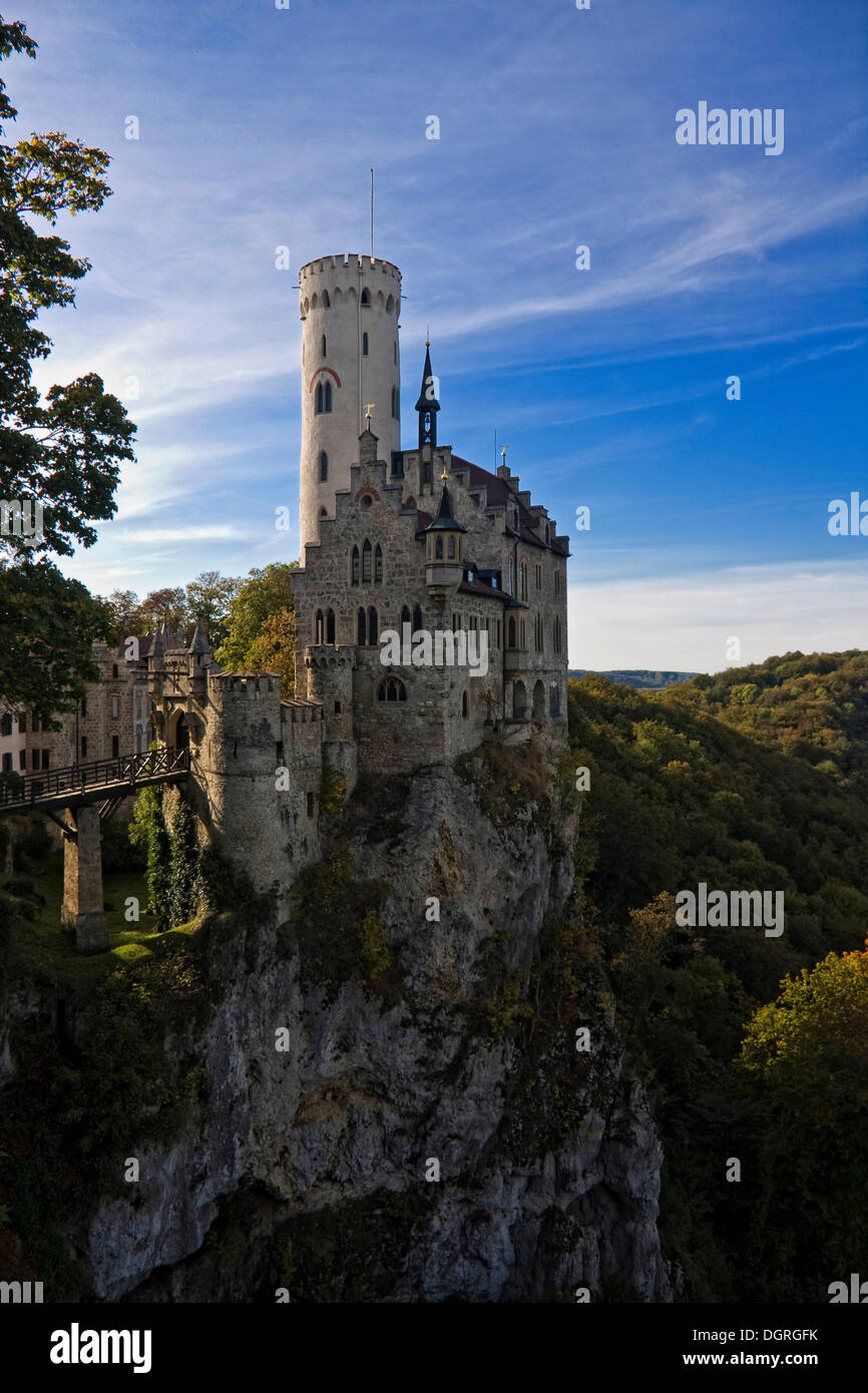 Schloss Lichtenstein Castle, Honau, Swabian Alb, Landkreis Reutlingen county, Baden-Wuerttemberg Stock Photo