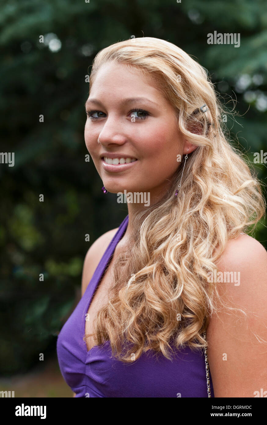 Blond hair blonde long curly curls hi-res stock photography and images ...
