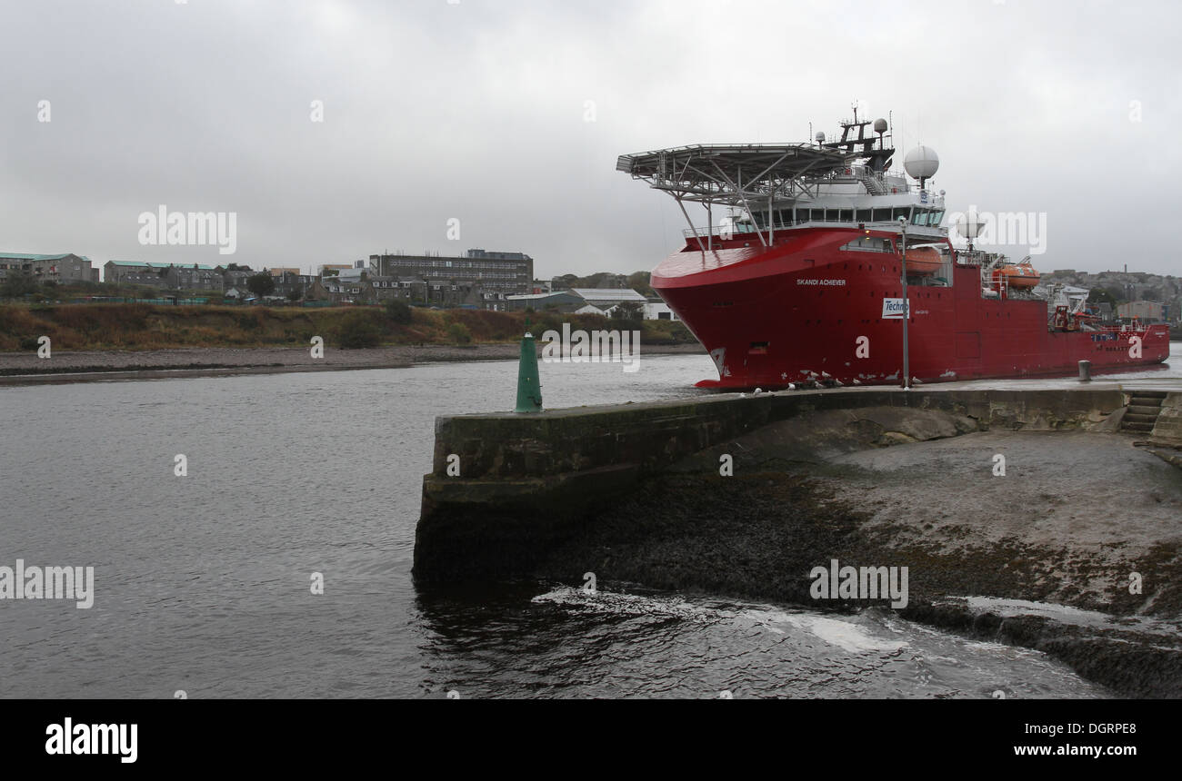 Diving support vessel Skandi Achiever departing Aberdeen harbour