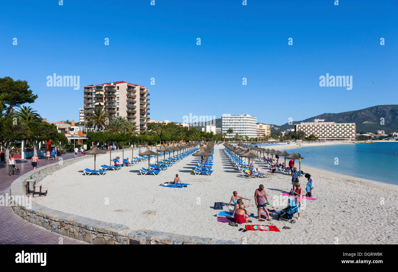 Section of beach near Palma Nova with sunbeds and hotels, Palma Nova, Majorca, Balearic Islands, Spain, Europe Stock Photo