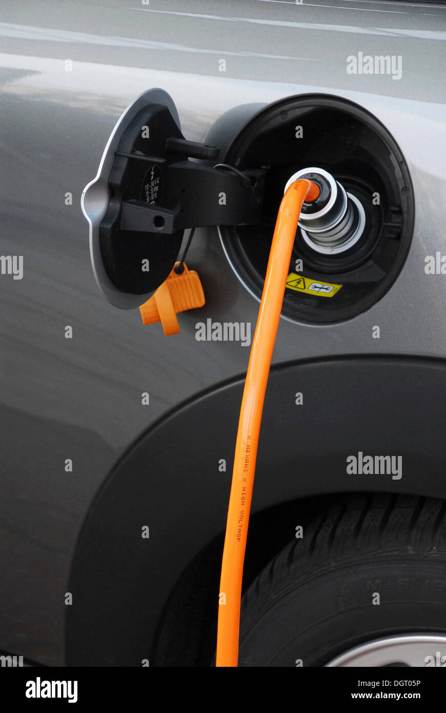 Electric car power point hires stock photography and images Alamy