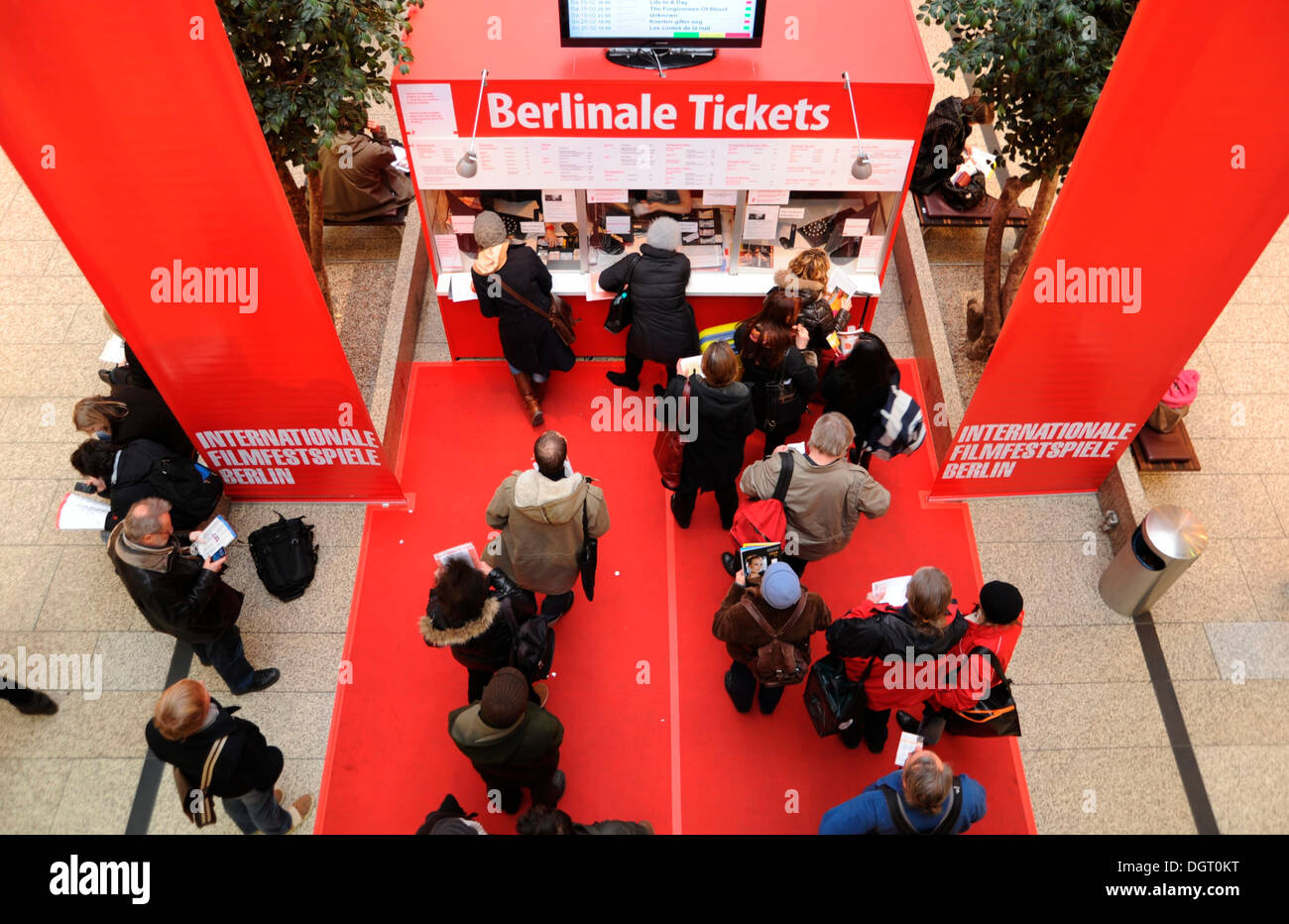 Queueing cinema tickets 61st international hi-res stock photography and ...