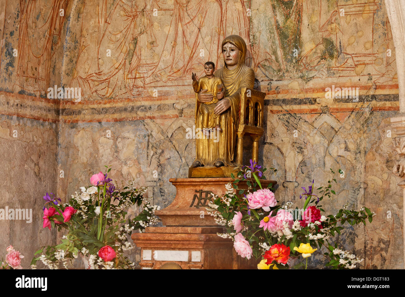 Brown madonna hi-res stock photography and images - Alamy