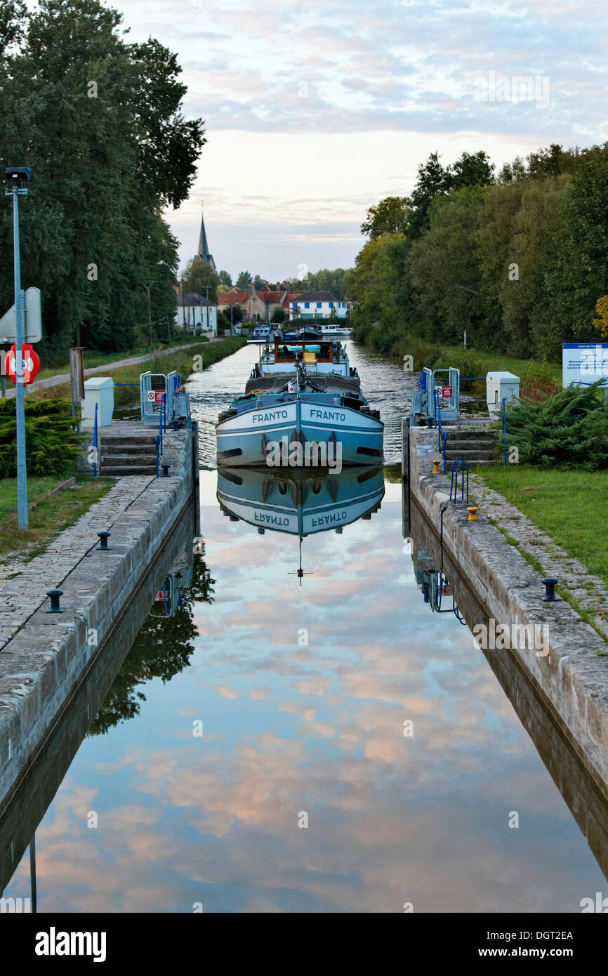 Freighter Franto on the Canal des Vosges, formerly Canal de l'Est, last southern lock on the canal, lock No. 46, Corre, Vesoul Stock Photo