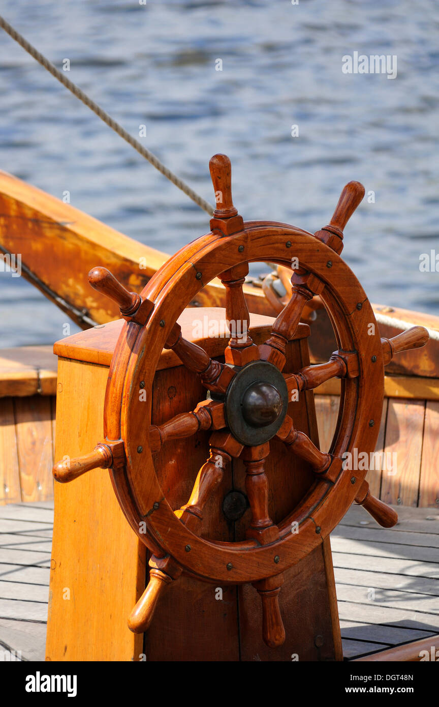 Steering wheel on an old sailing boat, Museumshafen museum harbor