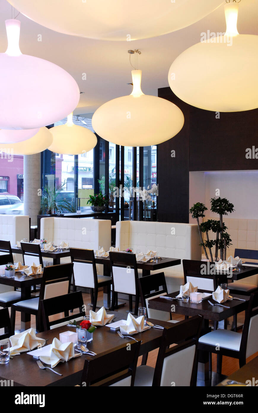 Copper House Lounge Restaurant, Davidstrasse street, St. Pauli district