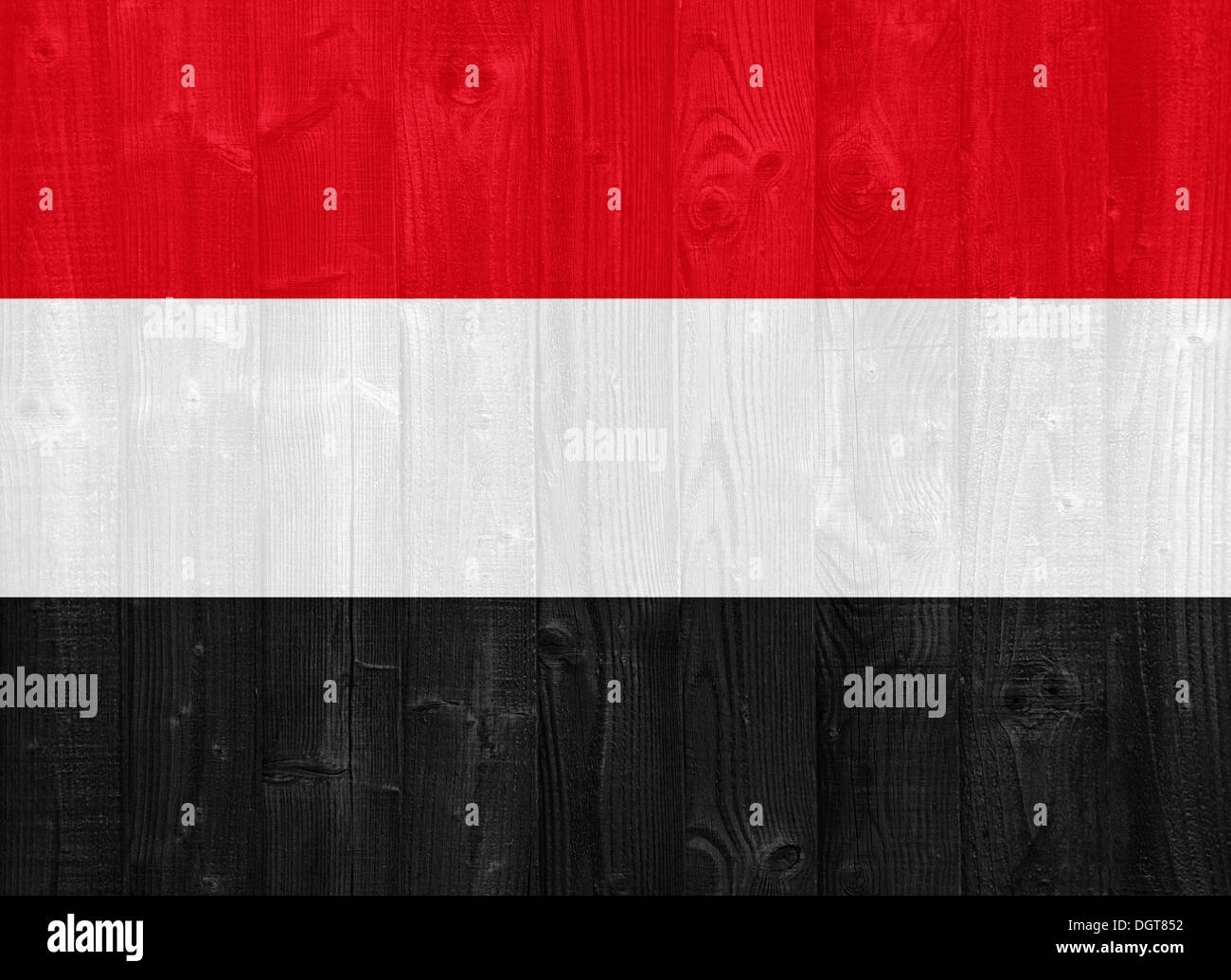 gorgeous Yemen flag painted on a wood plank texture Stock Photo - Alamy
