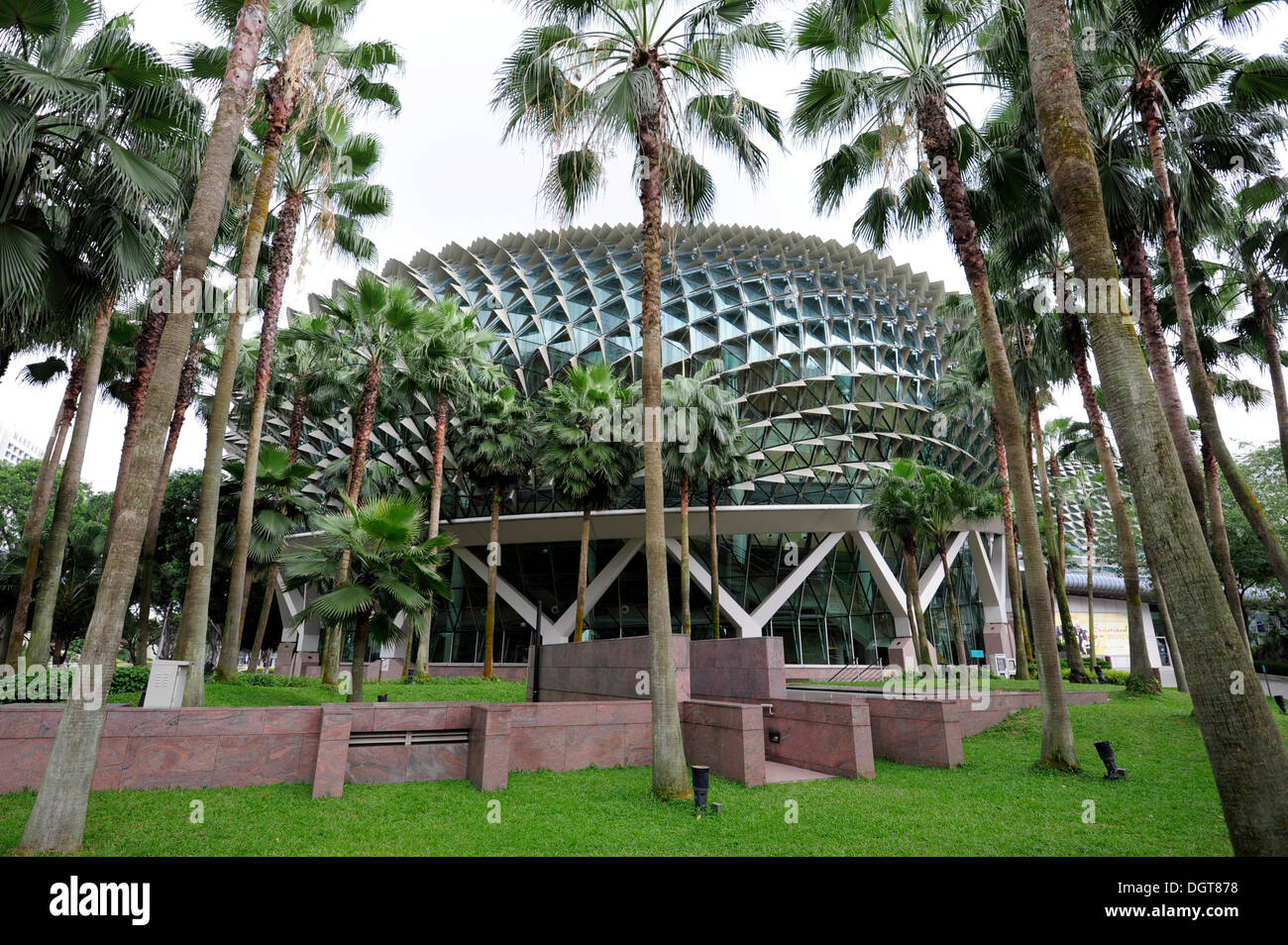 Gardens, Esplanade Theatres on the Bay, a cultural centre, modern architecture, Marina Bay, Central Area Stock Photo