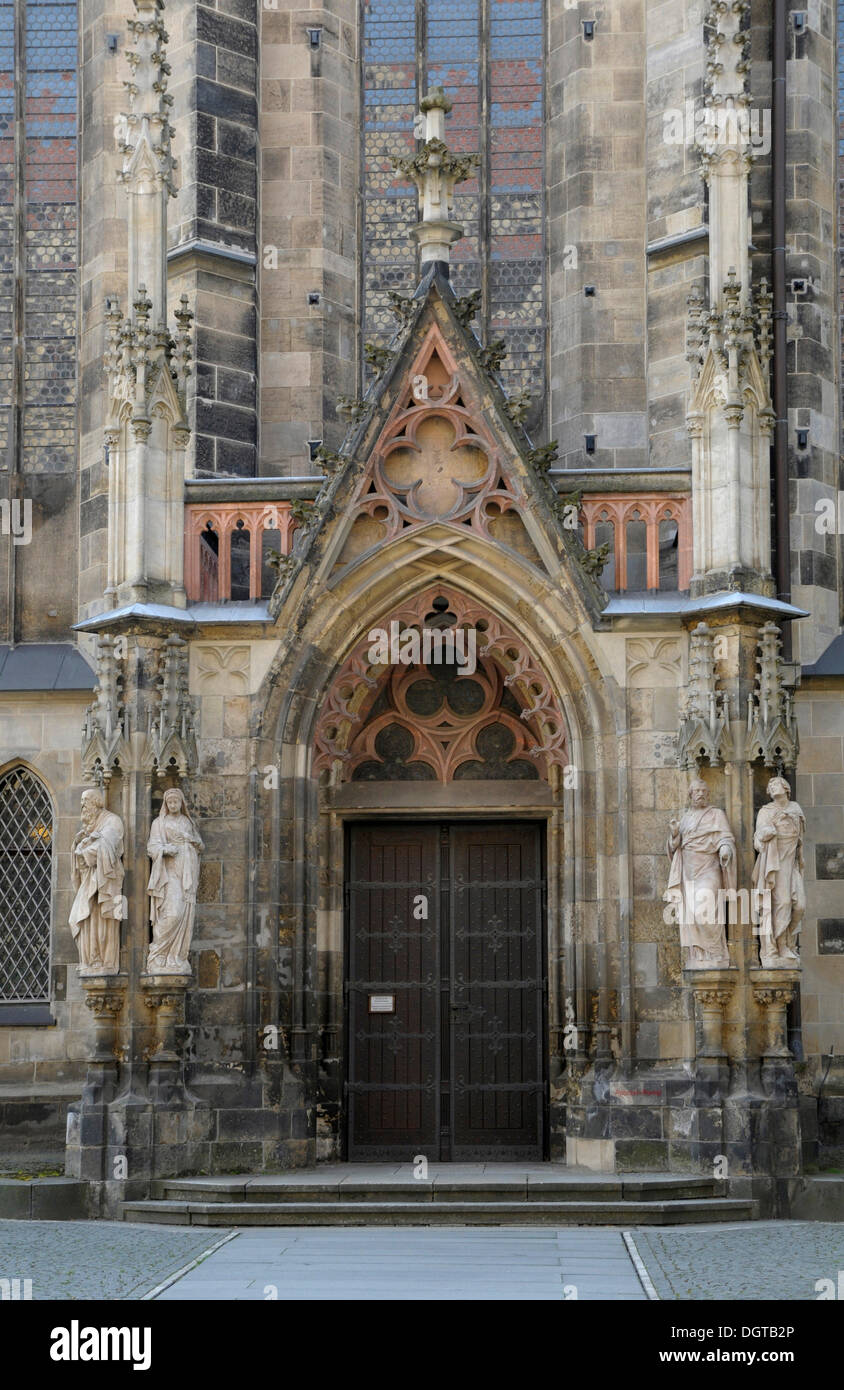Apostle portal, Thomaskirche church, Leipzig, Saxony Stock Photo