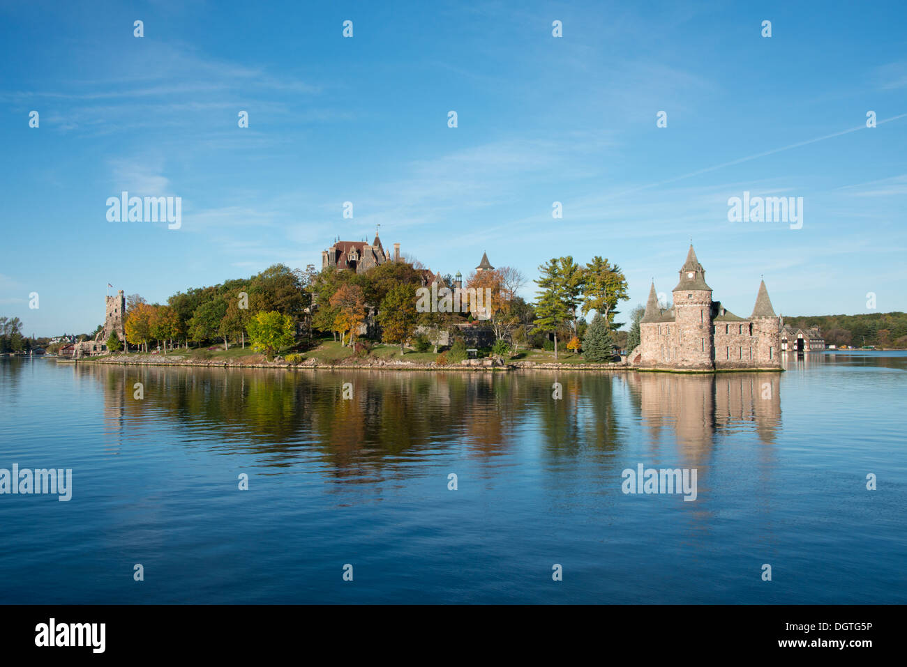 New York, Alexandria. St. Lawrence Seaway, Thousand Islands, American