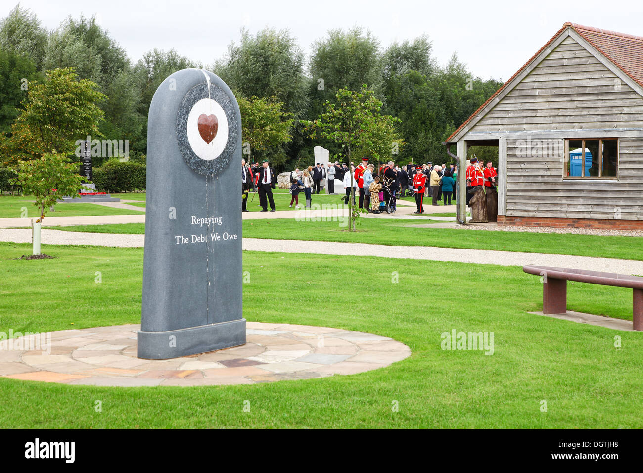 A RAF memorial at the National Memorial Arboretum at Alrewas, near Lichfield, Staffordshire, England, UK Stock Photo