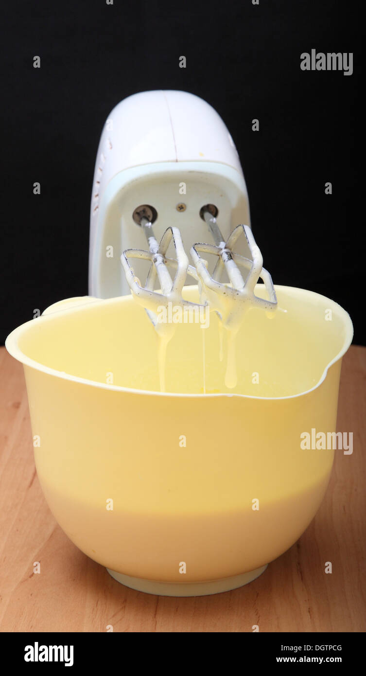 Making pastry food mixer hires stock photography and images Alamy