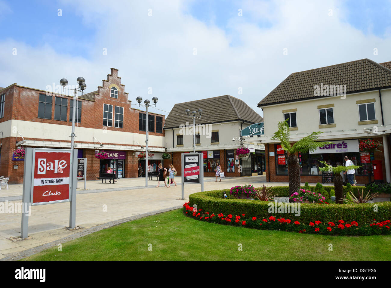 Springfields Outlet Shopping & Festival Gardens, Camelgate, Spalding,  Lincolnshire, England, United Kingdom Stock Photo - Alamy