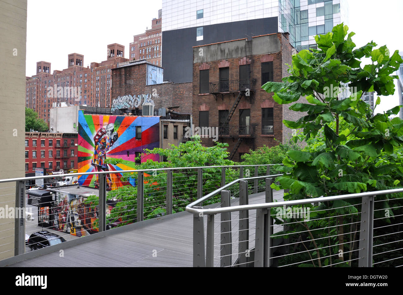 High line new york art hi-res stock photography and images - Alamy
