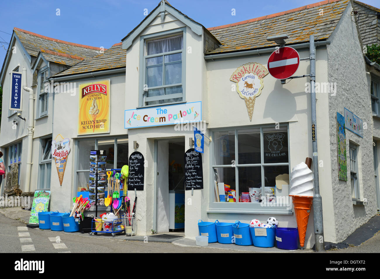 The Ice Cream parlour shop, Fore Street, Port Isaac, Cornwall, England, United Kingdom Stock Photo