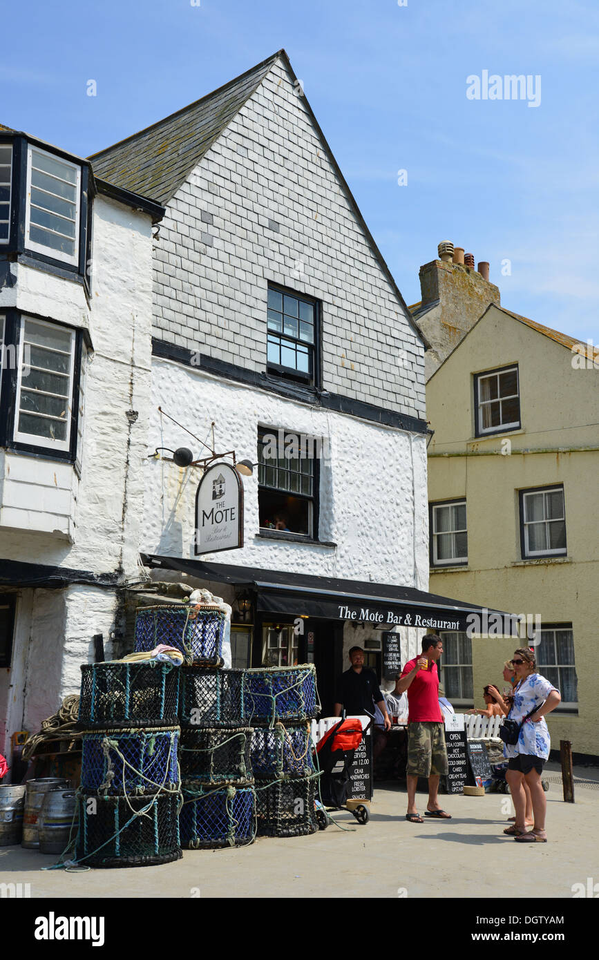 The Mote Bar & Restaurant, Fore Street, Port Isaac, Cornwall, England, United Kingdom Stock Photo