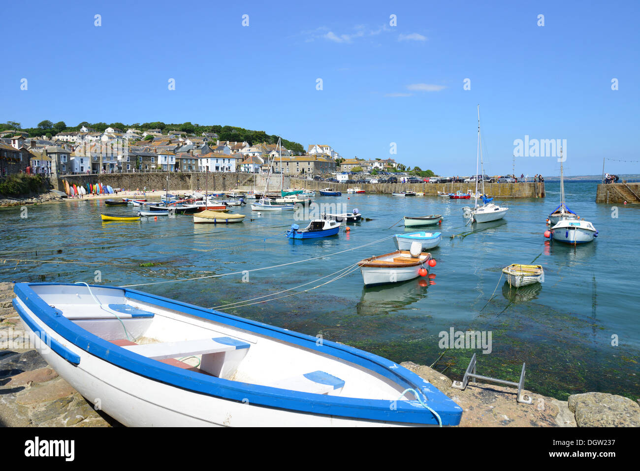 Harbour mousehole hi-res stock photography and images - Alamy