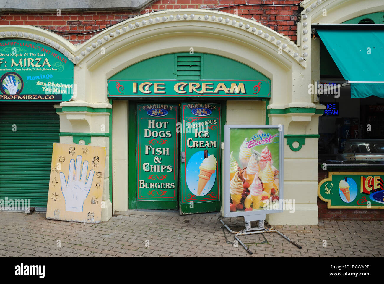 The Carousels ice cream and snack bar, Kings Road Arches, Brighton