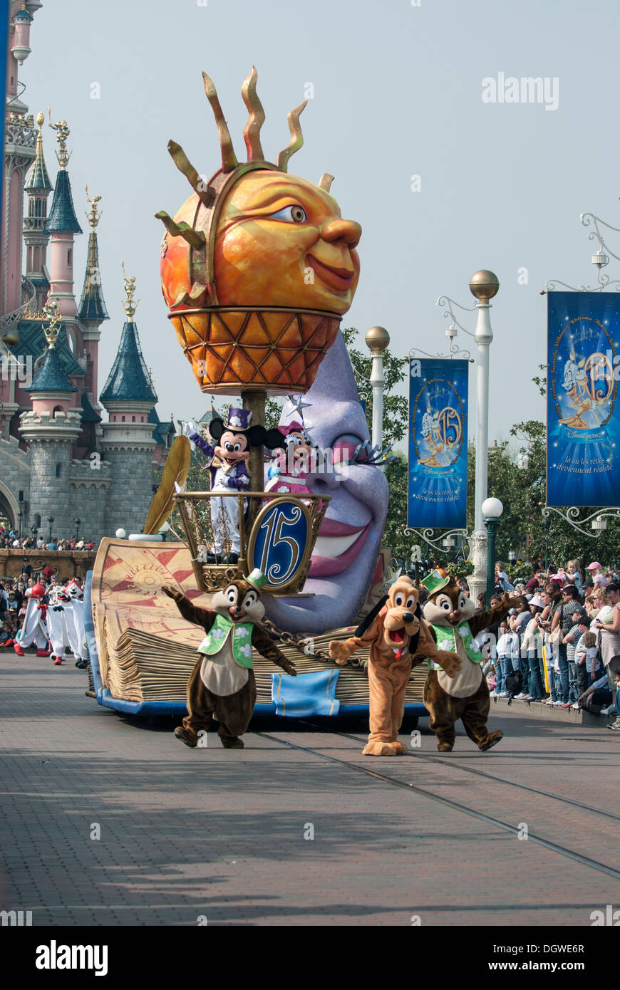 Euro Disney Parade Stock Photo Alamy