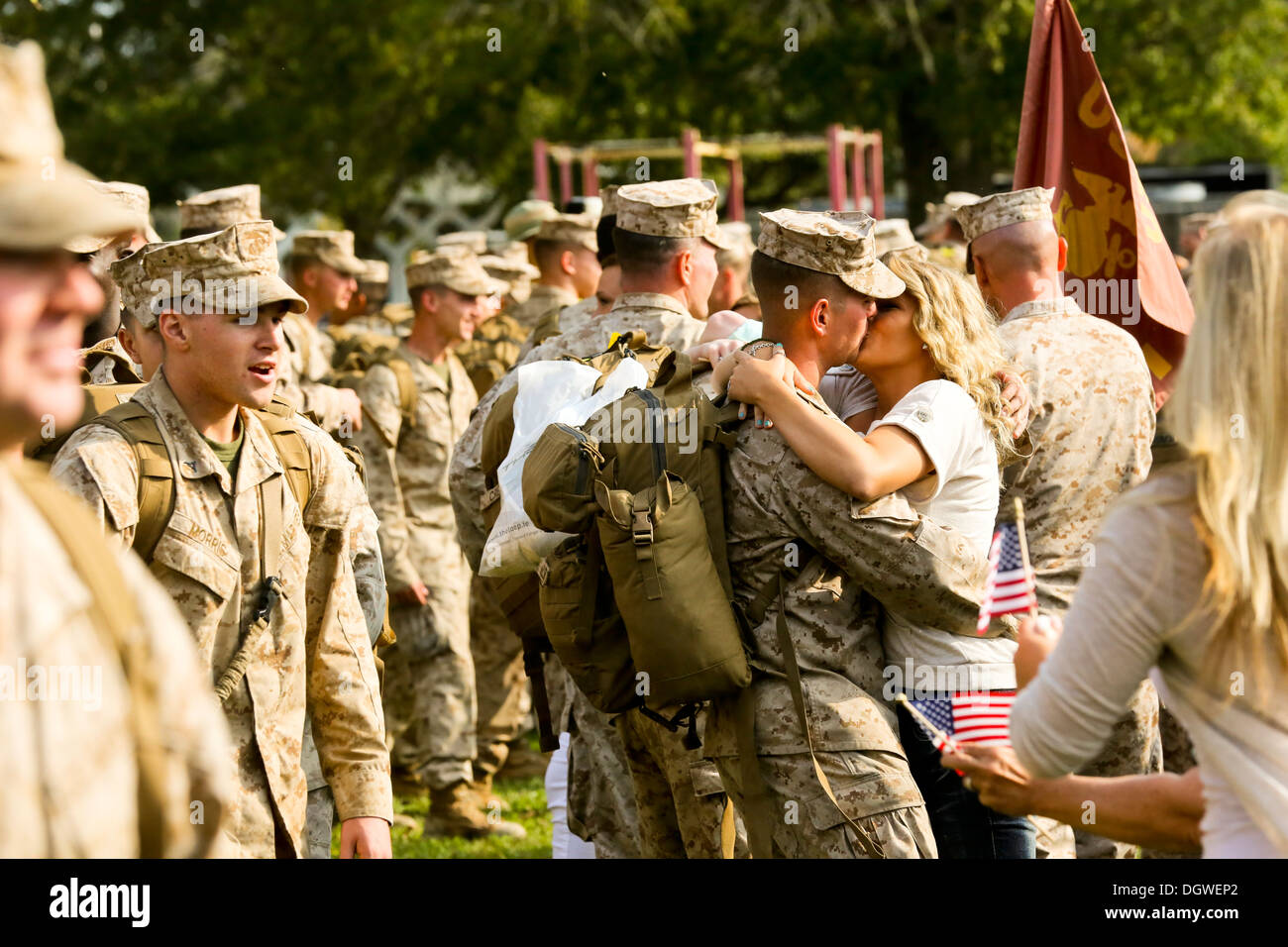 MARINE CORPS BASE CAMP LEJEUNE, N.C. - Marines and sailors with Fox Company, 2nd Battalion, 2nd Marine Regiment, return home to Stock Photo