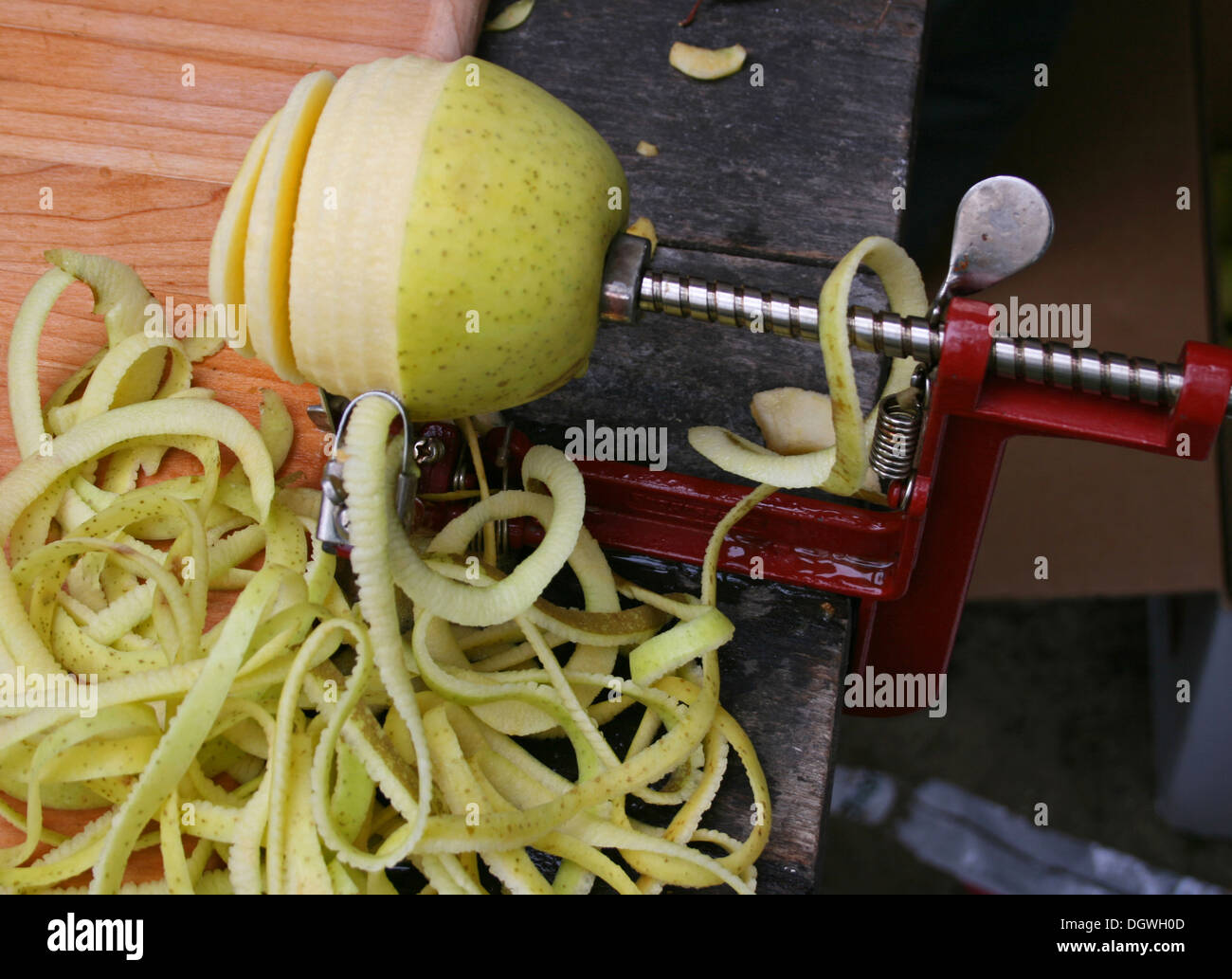 Apple cutter hi-res stock photography and images - Alamy