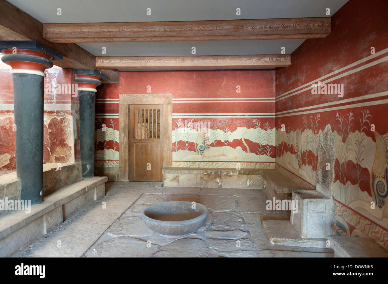 Archaeology, Minoan civilisation, antiquity, throne room with an alabaster throne, reconstruction according to archaeologist Sir Stock Photo