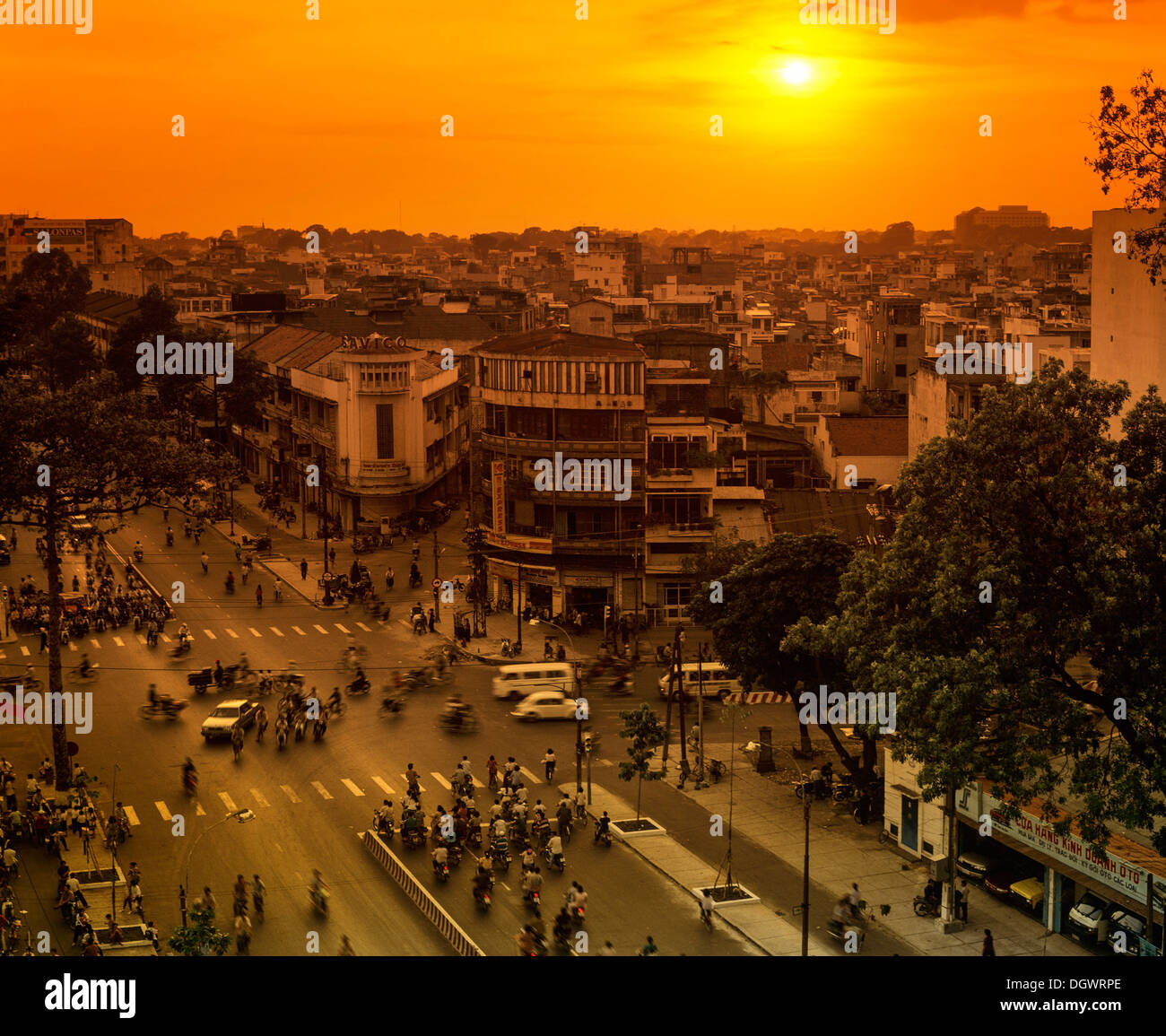 Cityscape with sunset, Saigon, Ho-Chi-Minh-Stadt, Südvietnam, Vietnam ...